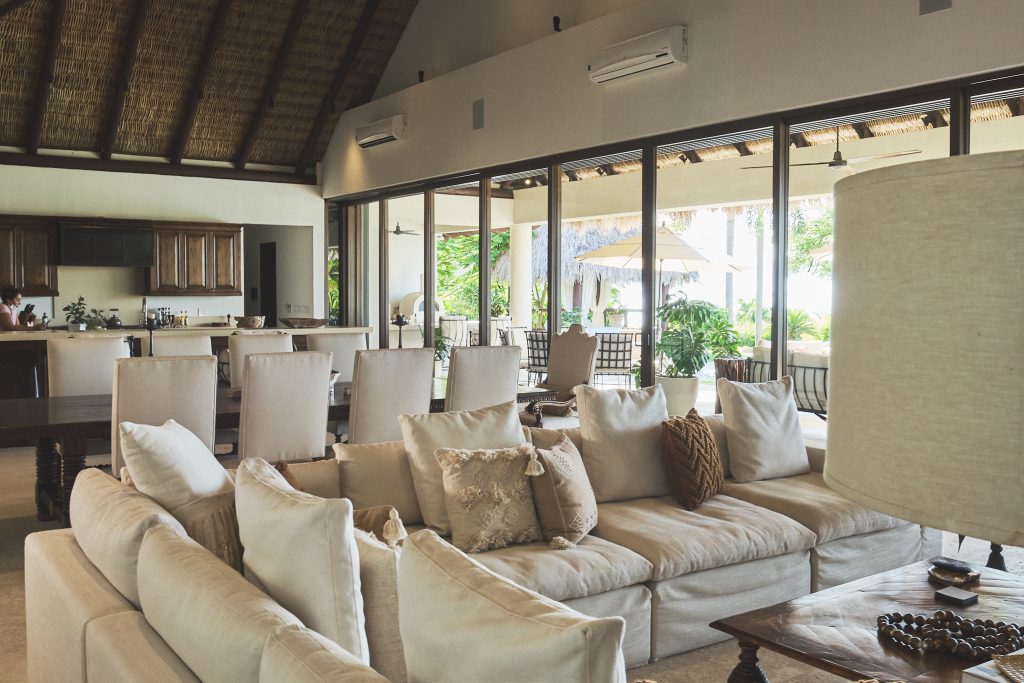 Sistema de ventanas corredizas de aluminio para patio