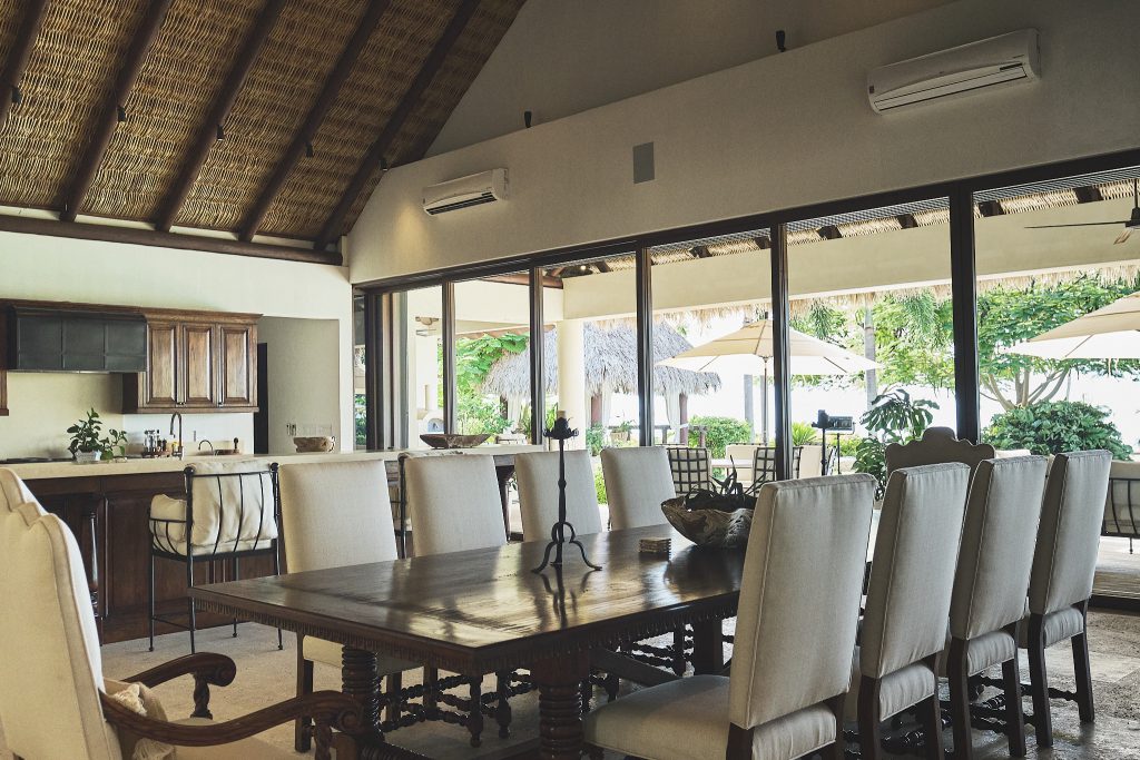 Sistema de ventanas corredizas de aluminio para patio