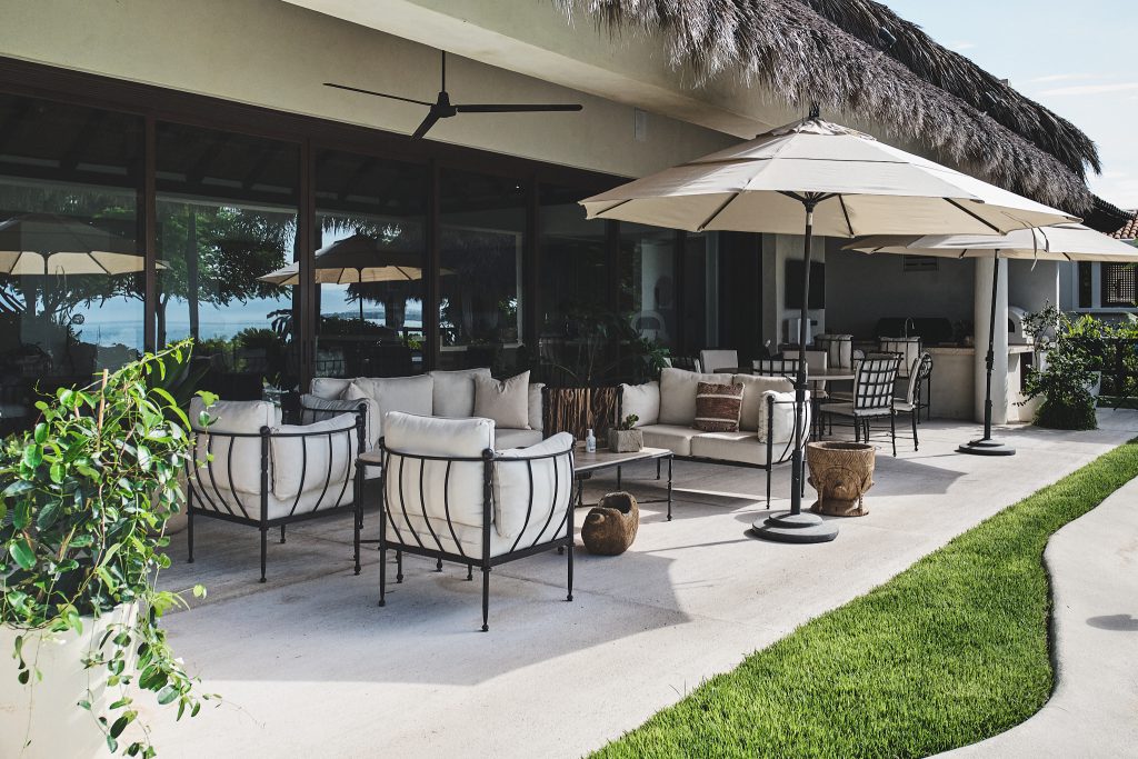 Sistema de ventanas corredizas de aluminio para patio