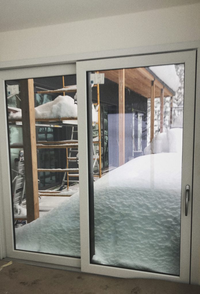 Detalle de marco de ventana de aluminio a medida