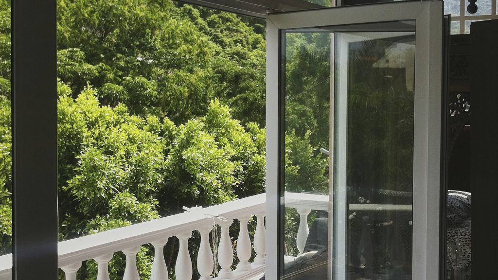 Puertas de pvc y vidrio para balcón