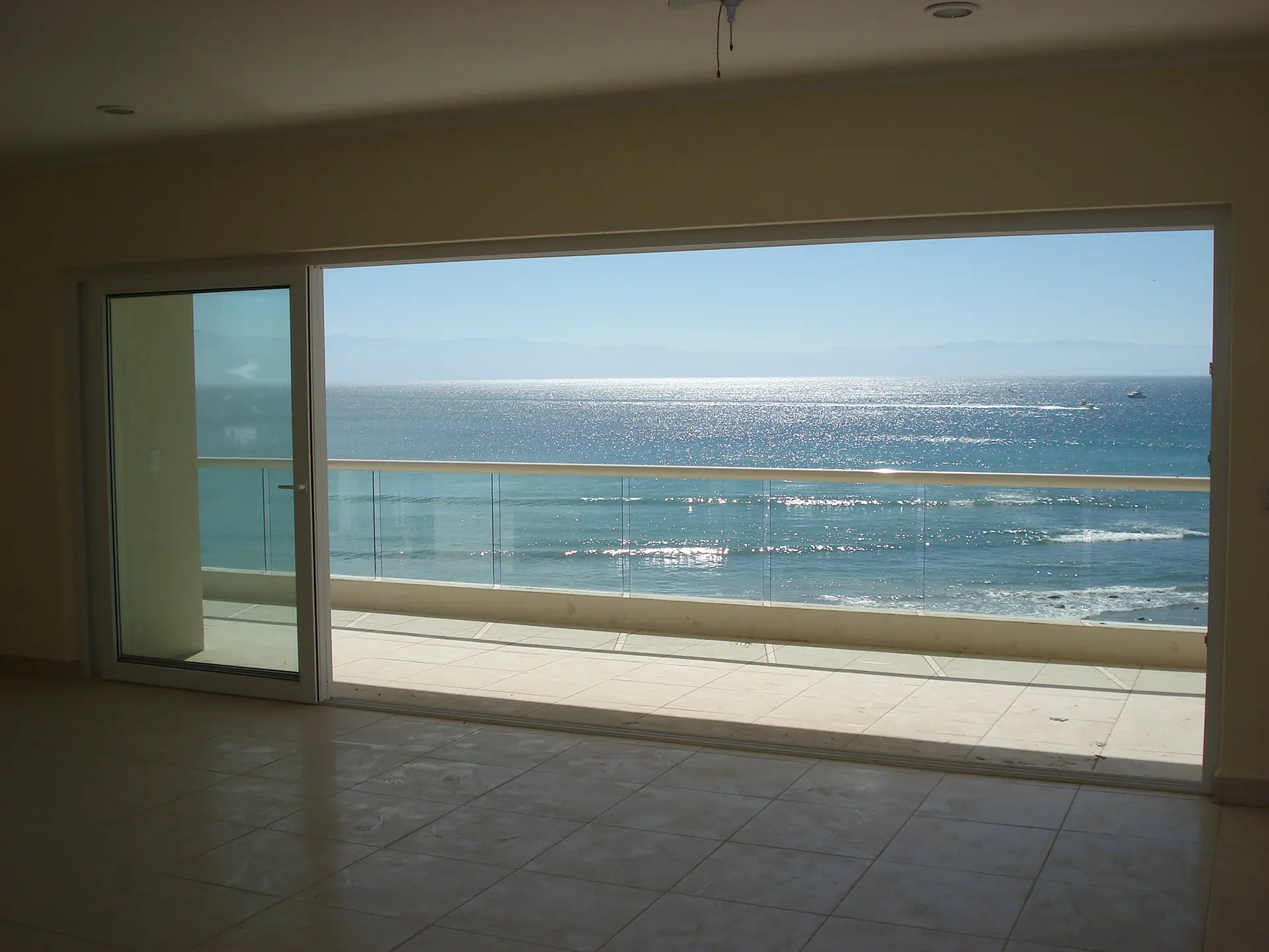 hotel-desartistes-mita-8